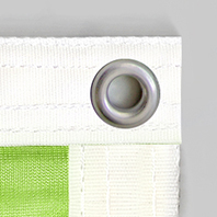 Banner gesäumt, geöstmit Besatzband